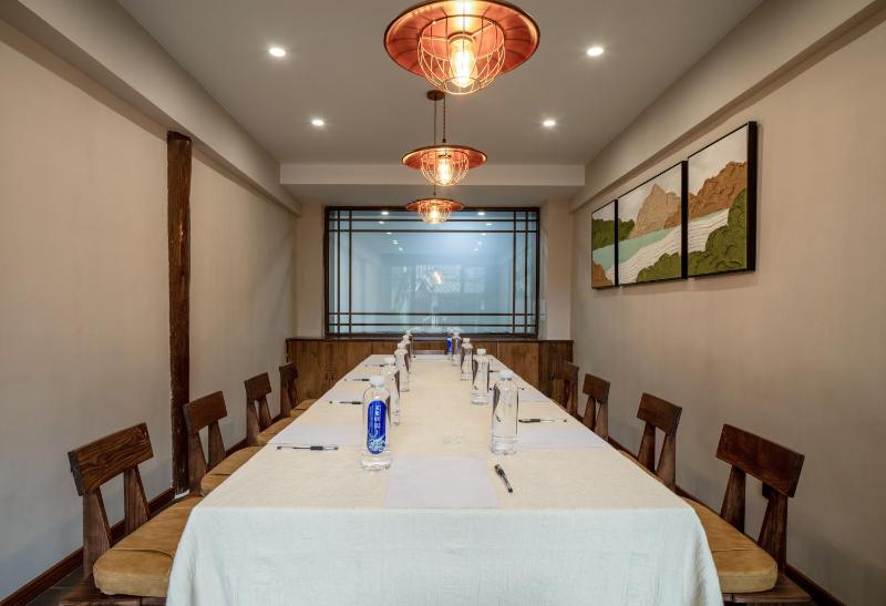 The Panorama Designer Villa & Cafe - Chinese Naxi Style Courtyard - Complimentary Airport Pick-up for 3 Nights & Tailor-Made Tours - image 36
