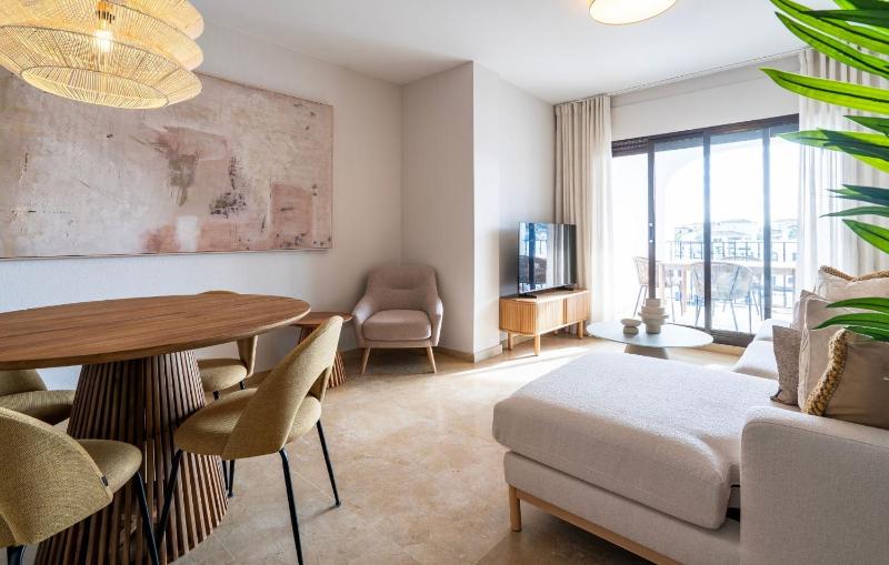 Harbour Heaven 2 Bed 2 Bath Apartment Steps from Duquesa Marina and Beach - image 27