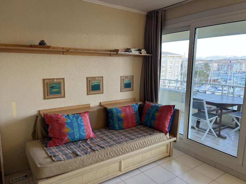 CAP HERMES 4eme etage vue exceptionnelle sur le port - image 14