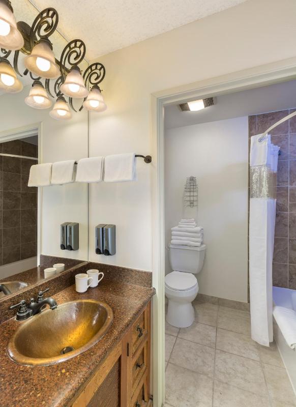 King Room with Deluxe View image 1