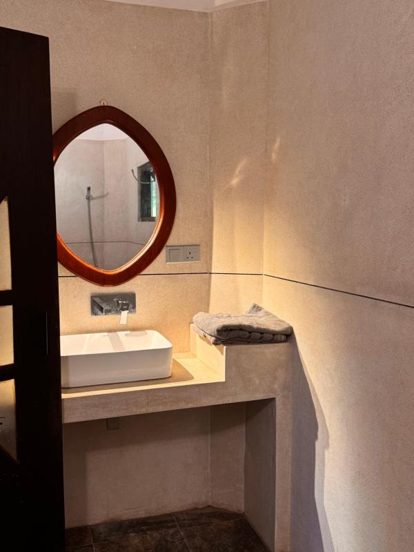Leafy Haven Villa - image 35