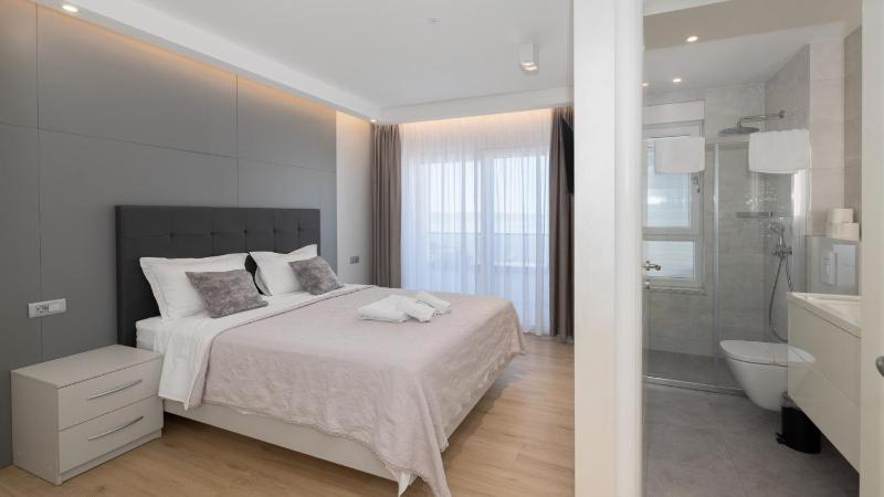 Sunny Lux Villa 2 in Makarska by Villas Guide - image 11