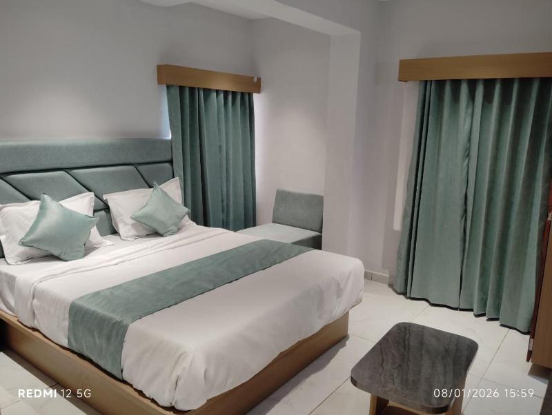 Hotel Pine Lake - image 7
