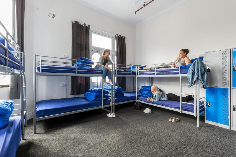 Bed in 12-Bed Mixed Dormitory Room with Shared Bathroom image 2