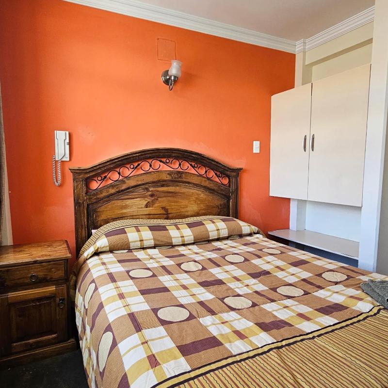 Bolivian Heights Hostel - image 9