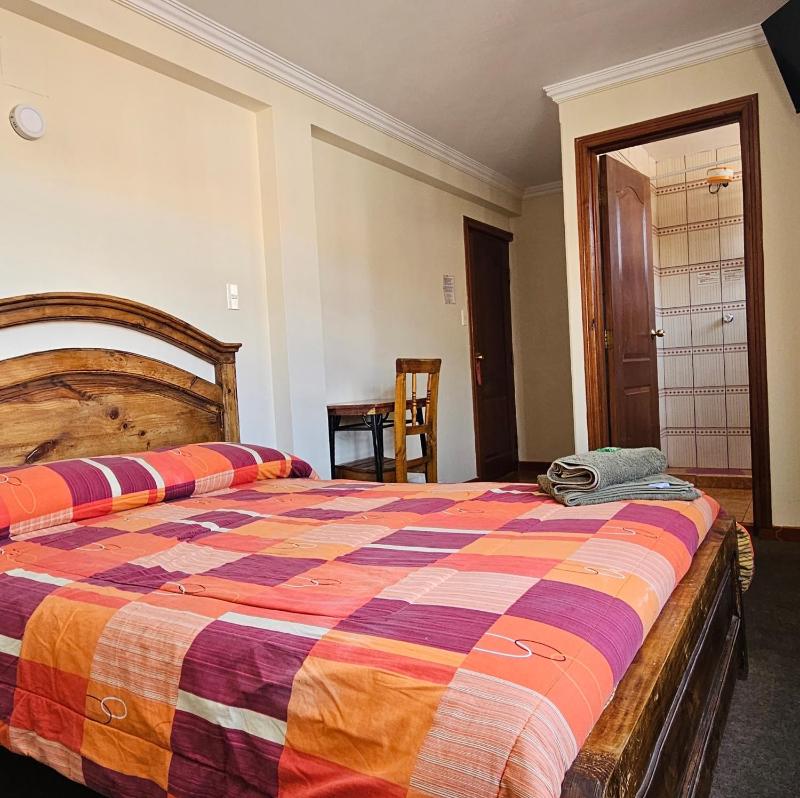 Bolivian Heights Hostel - image 4