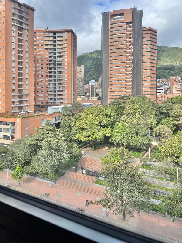 Apartamento con Hermosa vista Tranquilo Moderno y con Amenidades - image 11