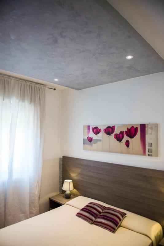 Double Room with French Bed image 1