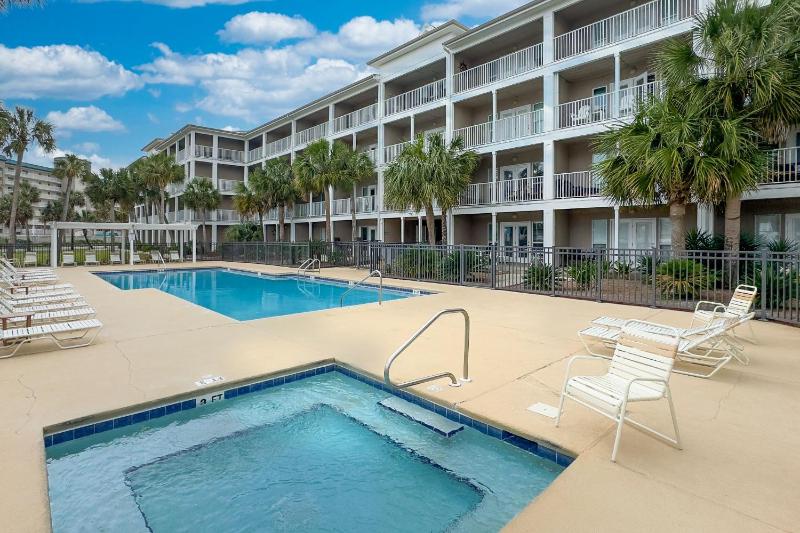Sea-Esta - Easy Walk to the Beach + Balcony with Pool Views - image 30