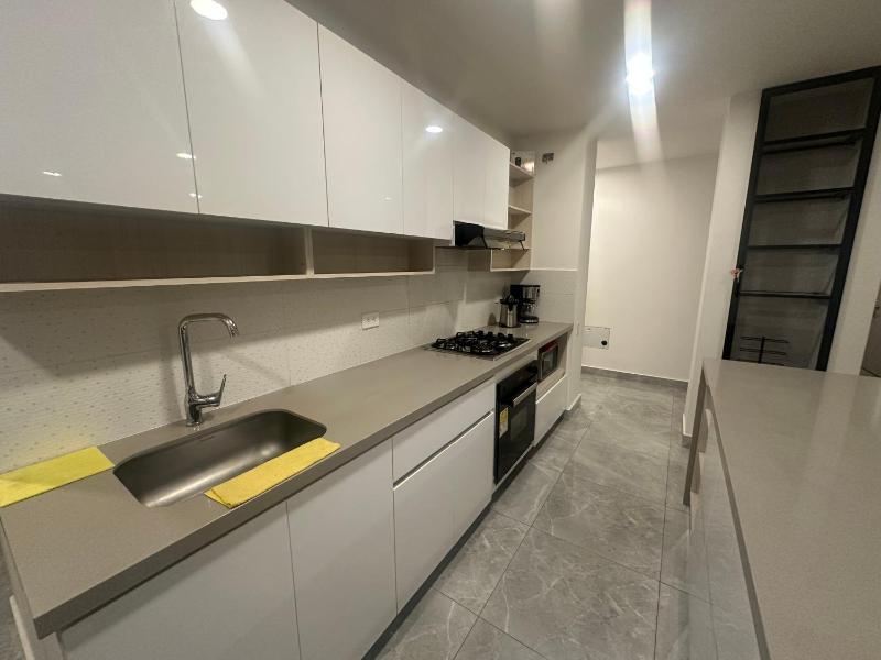 Apartamento cerca Malecón y CC mall plaza - image 17