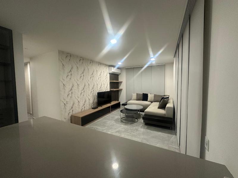 Apartamento cerca Malecón y CC mall plaza - image 13