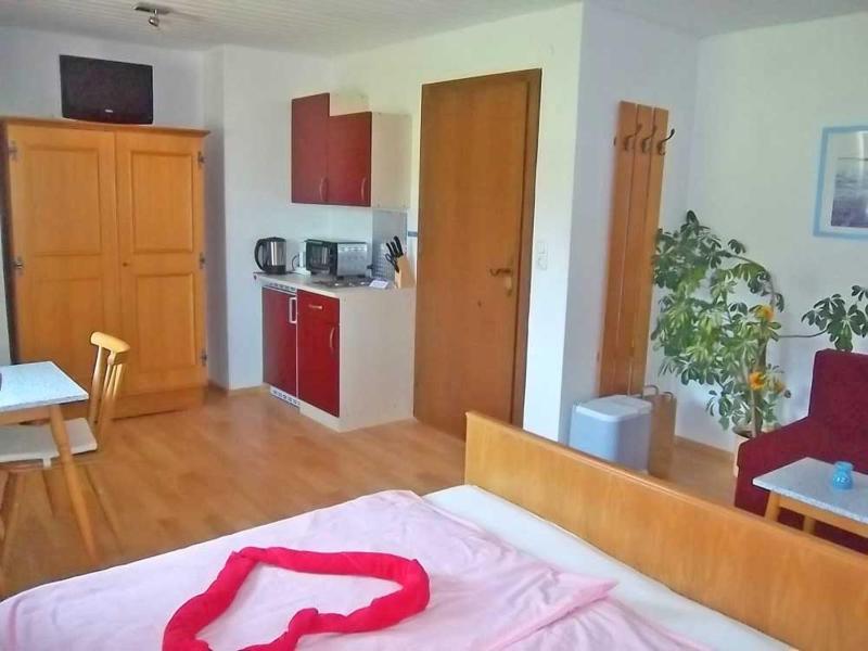 Economy Apartment image 3
