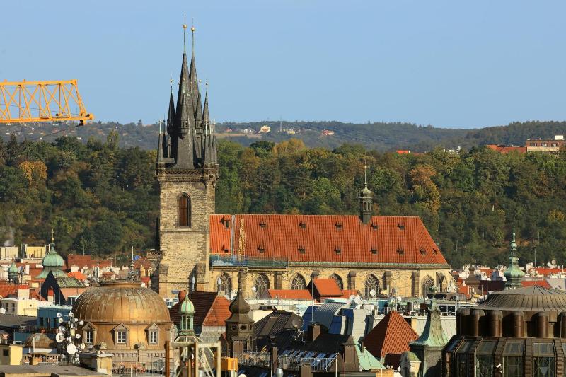 Double or Twin Room image 4