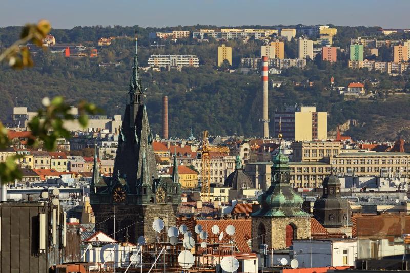 Triple Room with Garden View image 2