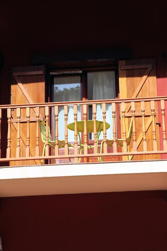 Standard Twin Room image 2