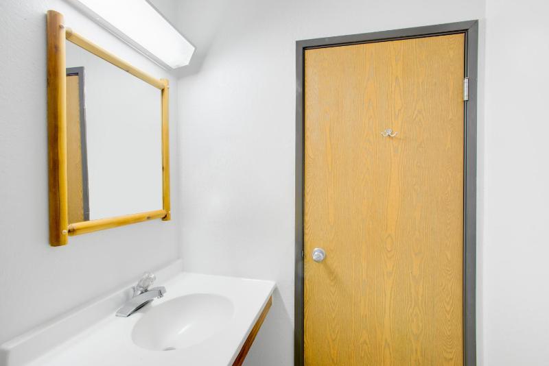 Room with Two Double Beds - Non-Smoking image 3