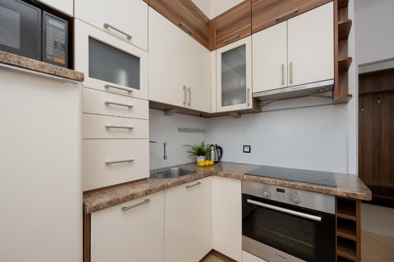 Vibrant Mokotów Business Centre Apartment Warsaw by Noclegi Renters - image 12