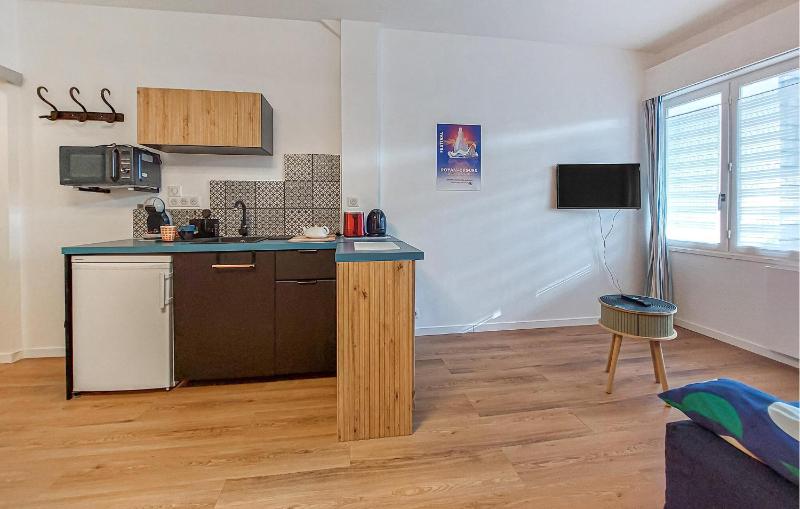 Appartement Proche Plage - image 14