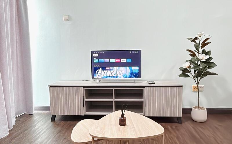 21 - (Netflix) Warm Cozy Home @ Mount Austin JB - image 17