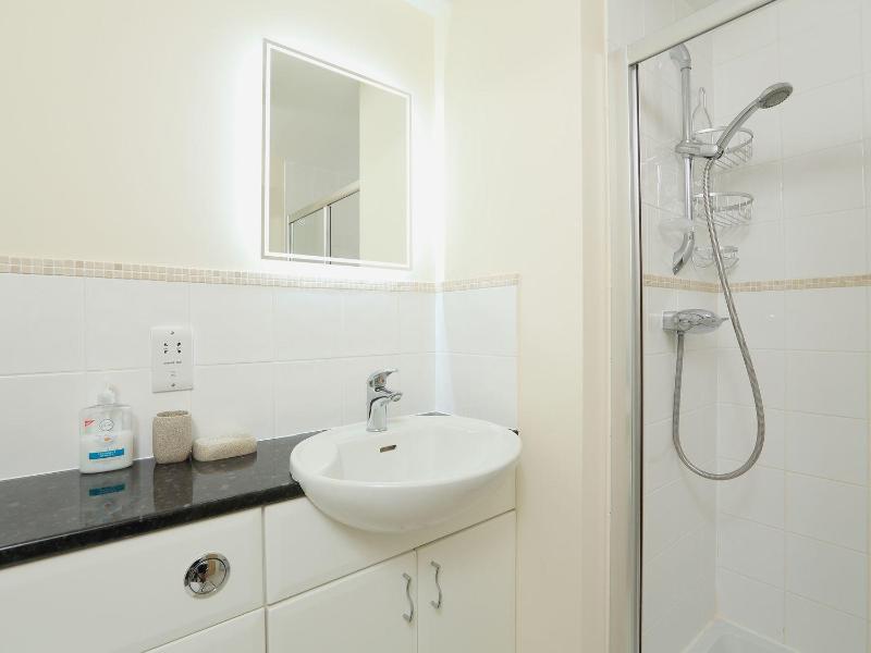 8 Thurlestone Beach - image 17