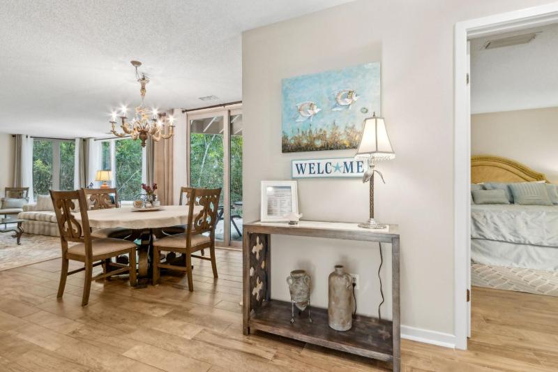 2338 Boxwood Lane-Courtside Villas - image 33