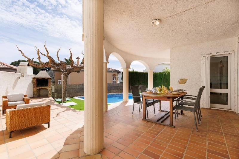 UHC Villa Pomer - image 9