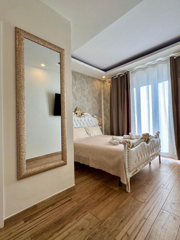 Attractive Room - 6 - image 5