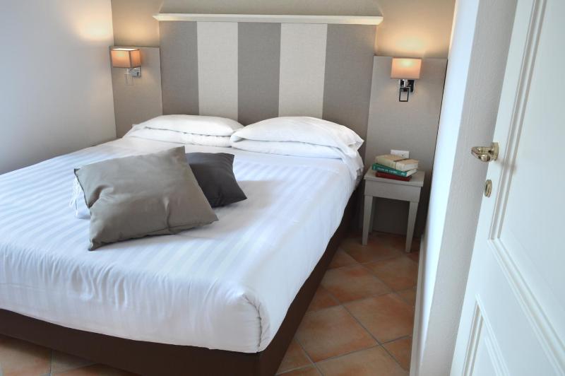 Suite with Sea View image 4