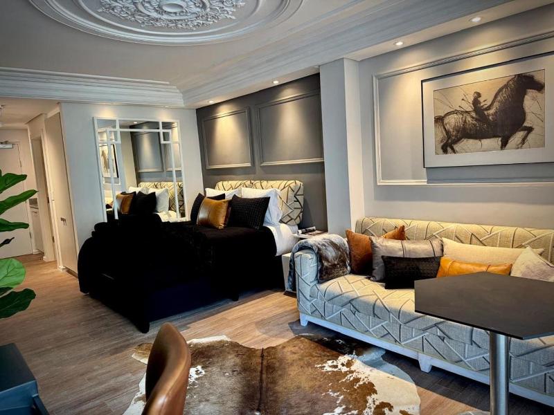 Dolce Vita Safari Suite - image 1