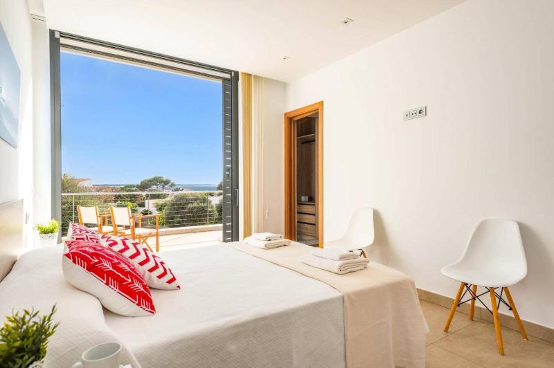 Villa Bonavista by Villa Plus - image 20