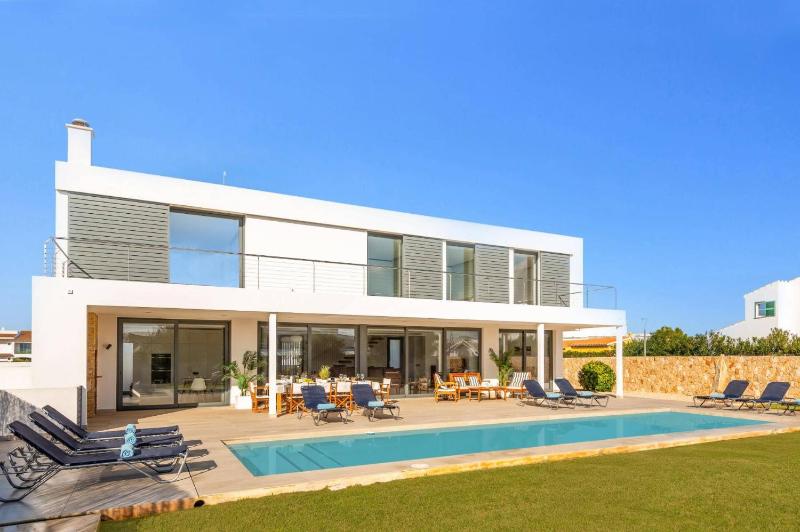 Villa Bonavista by Villa Plus - image 34