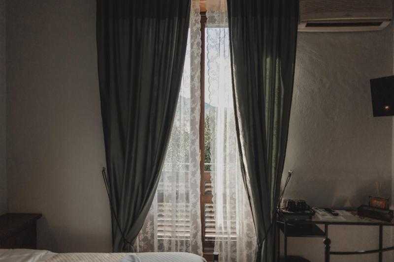 Golden house - image 18
