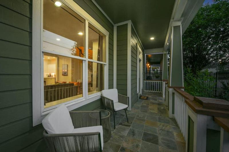 Charming 4BR Home in Houston Heights - image 11