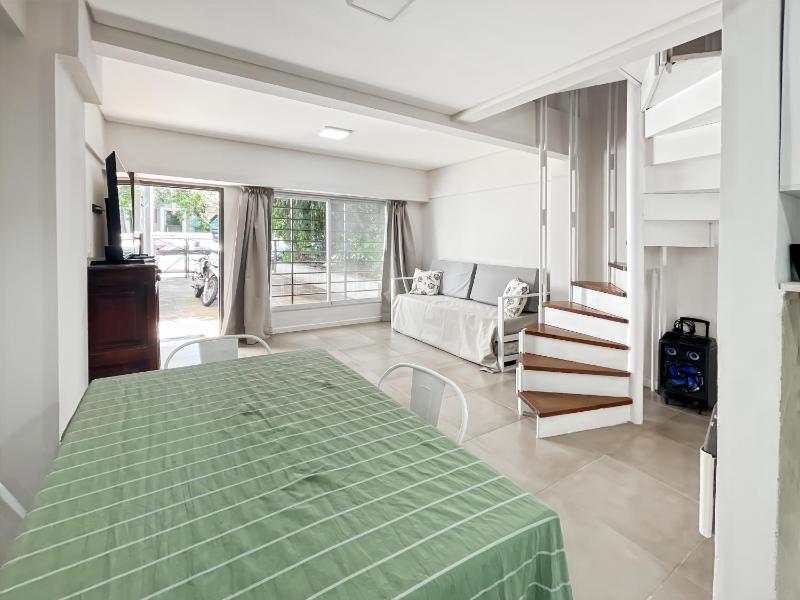 Duplex para 4 con cochera - image 13