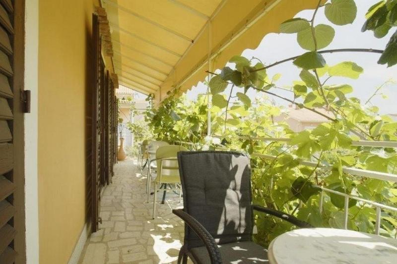 Rooms with a parking space Rovinj - 2245 - image 16