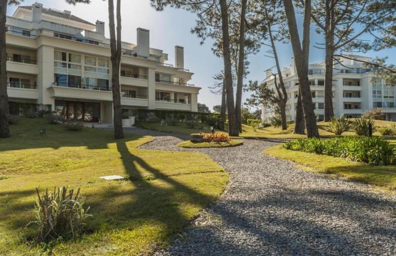 Studio - Loft Accommodation in Punta del Este - image 16