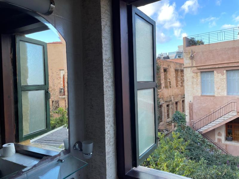 Ifigenia Traditional Rooms & Maisonettes - image 8