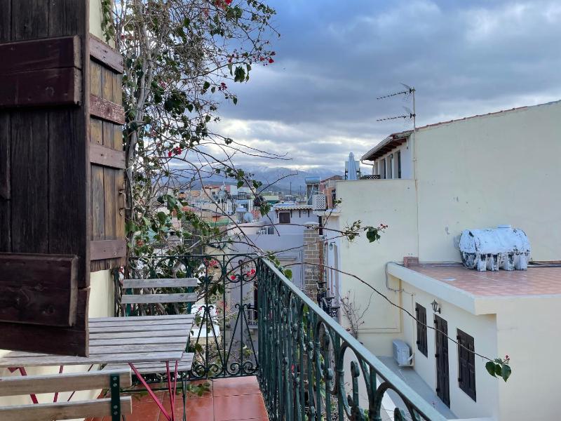 Ifigenia Lux MAISONETTE in oldtown and Villas in theriso vilage 14 km outside of chania - image 15
