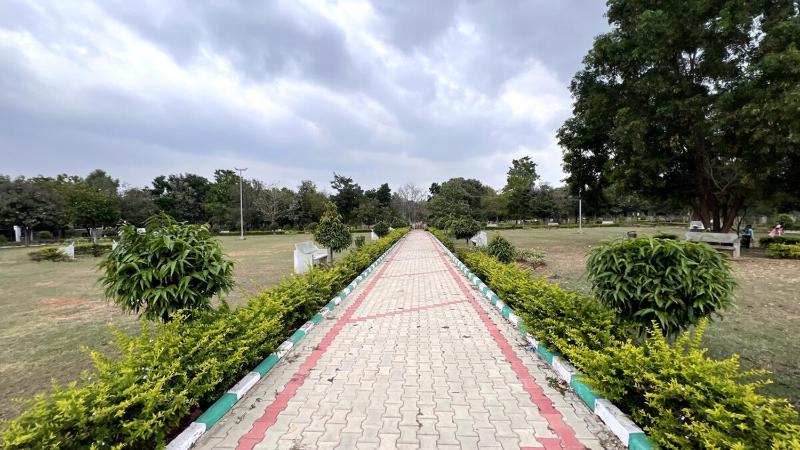 Aasana A tranquil space by the hills - image 4