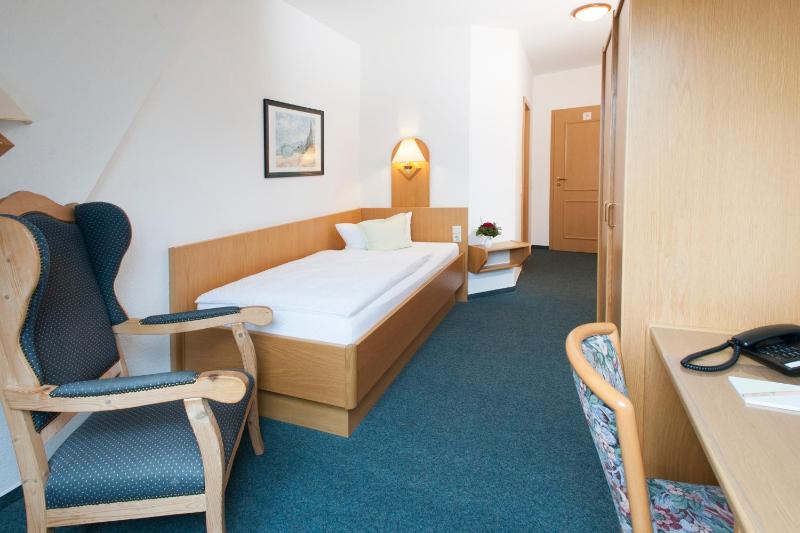 Single Room image 2