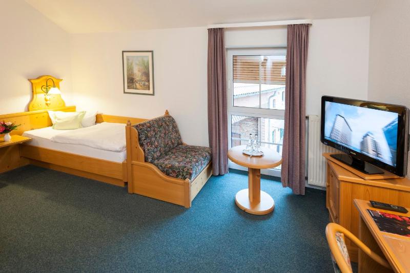 Single Room image 3
