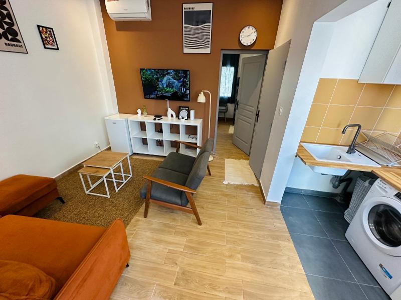 2 pièces cosy climatisé tout confort à Dakar - image 11