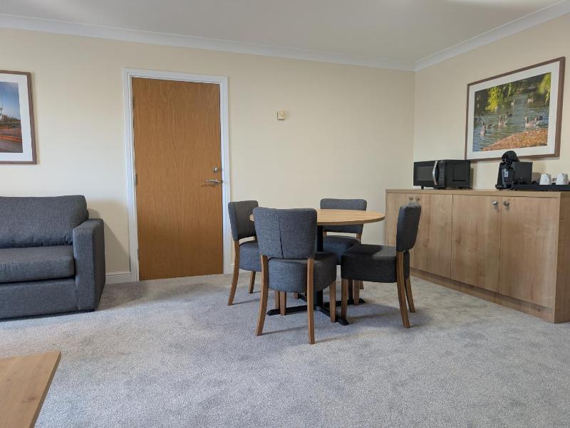 Southview Park Hotel - image 33