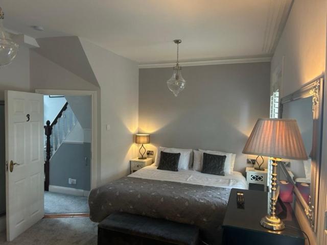 Hollybank House Bed and Breakfast - image 11