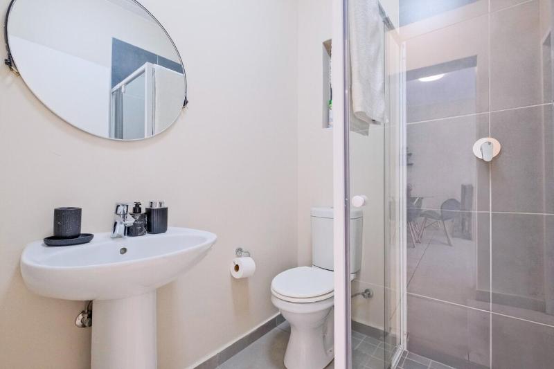 Nat's Villa 2 - image 9