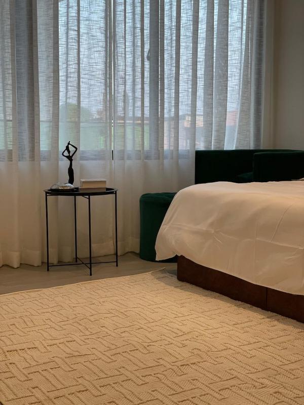 Rivieira Apartments - image 16