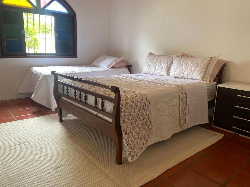 Casa da Vila charmosa e espaçosa fica a 150 metros da praia das castanheiras - image 6