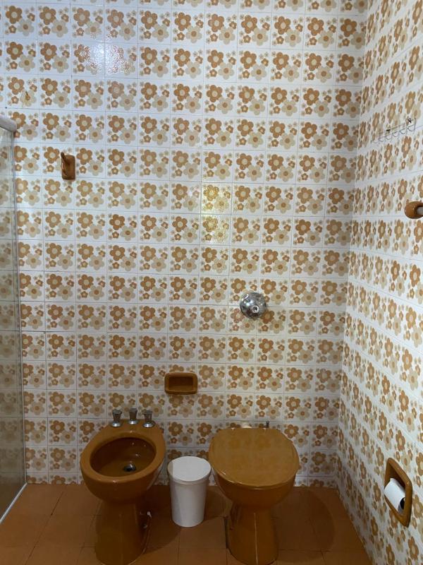 Casa da Vila charmosa e espaçosa fica a 150 metros da praia das castanheiras - image 44