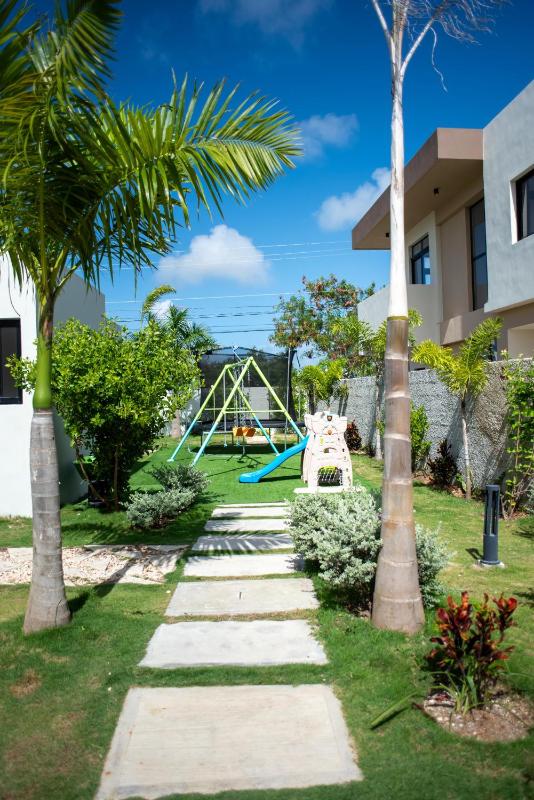 Luxstay Blue sky - image 18