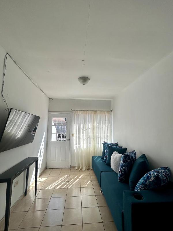 Downtown 2-bedroom apartment in Tegucigalpa - image 1